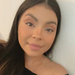 Meet your Posher, Selena